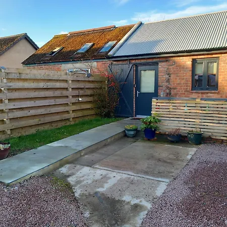 The Coo Shed Apartment Inverness Exterior photo